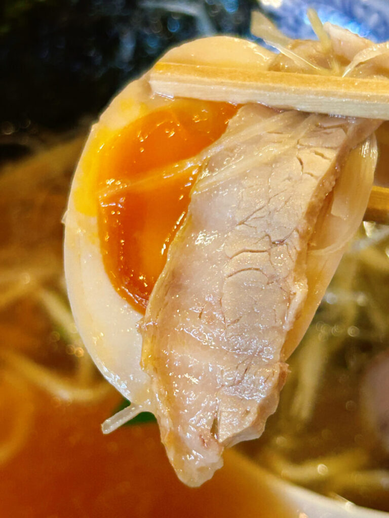 炊く蔵中華 炊く蔵中華そば写真 煮卵