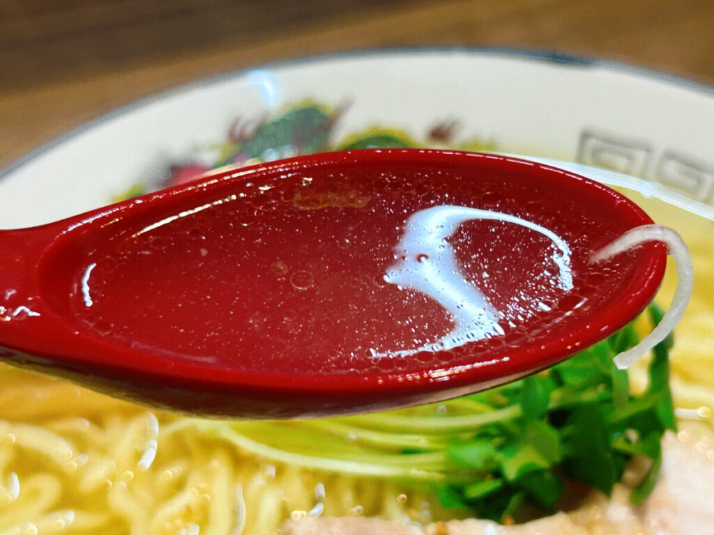 麺やあくつ 白しょうゆラーメン大盛写真