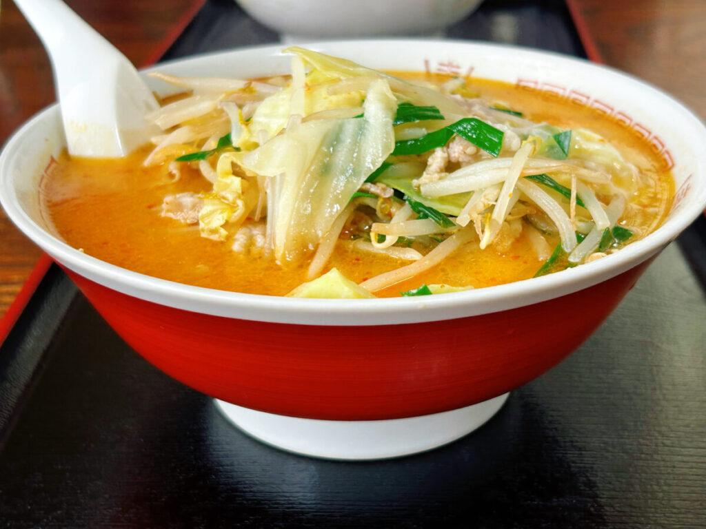 舎食堂(やまきち食堂)みそラーメン大盛写真