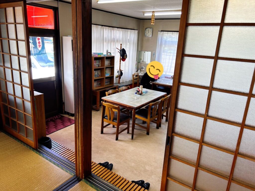 舎食堂(やまきち食堂)店内の雰囲気・様子写真