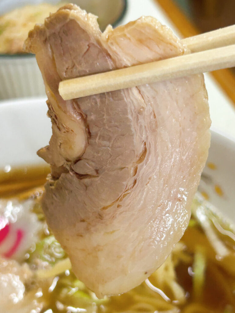 くるくる軒 Cセット(らーめん・半中華丼)写真