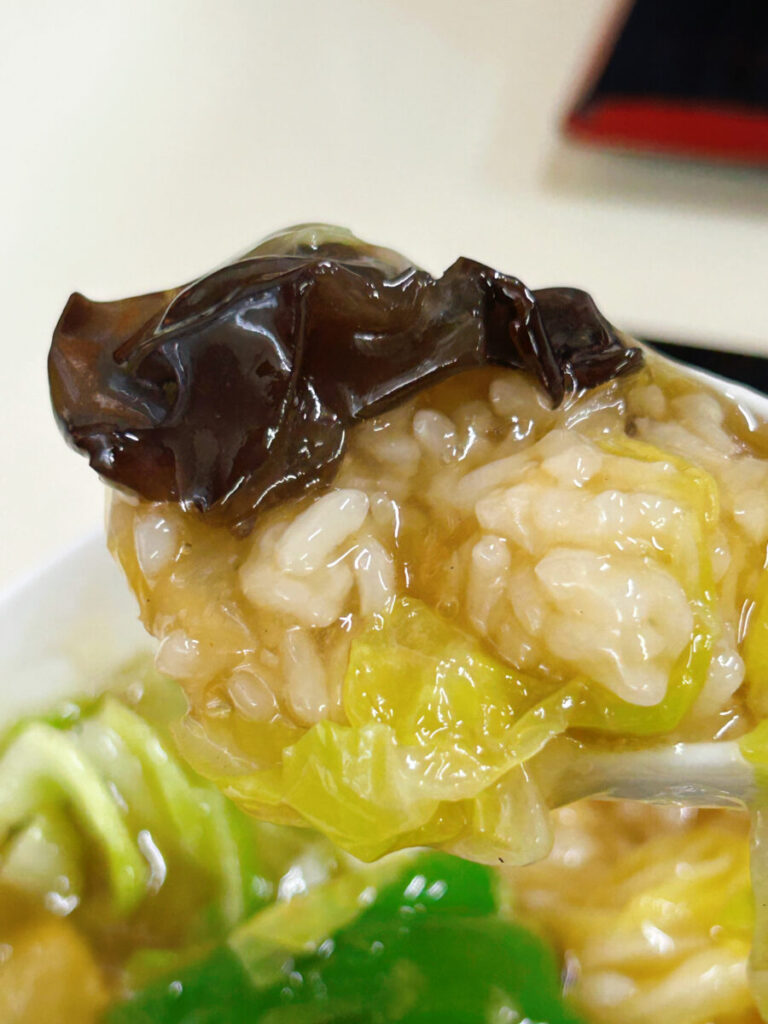 くるくる軒 Cセット(らーめん・半中華丼)写真