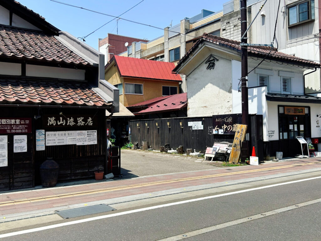 あんてぃーくCafé中の蔵 店舗外観写真