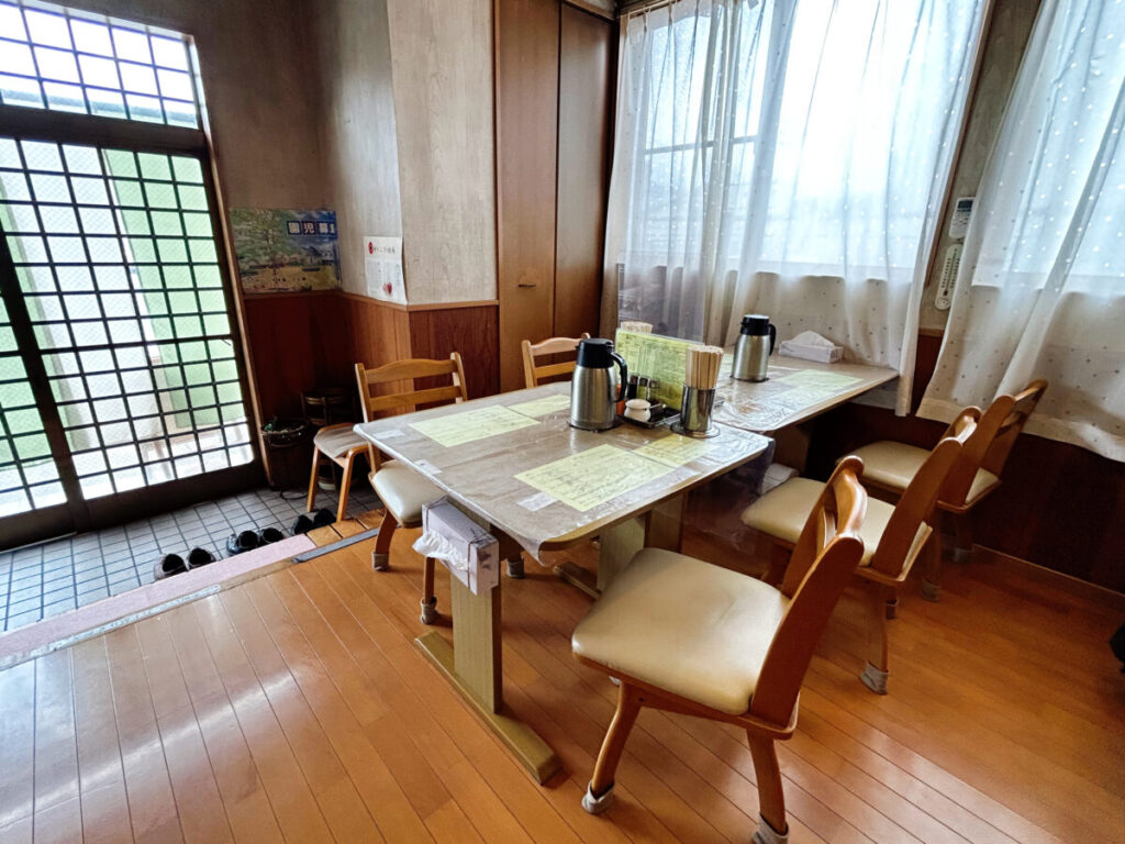 ラーメン関さん 店内の写真