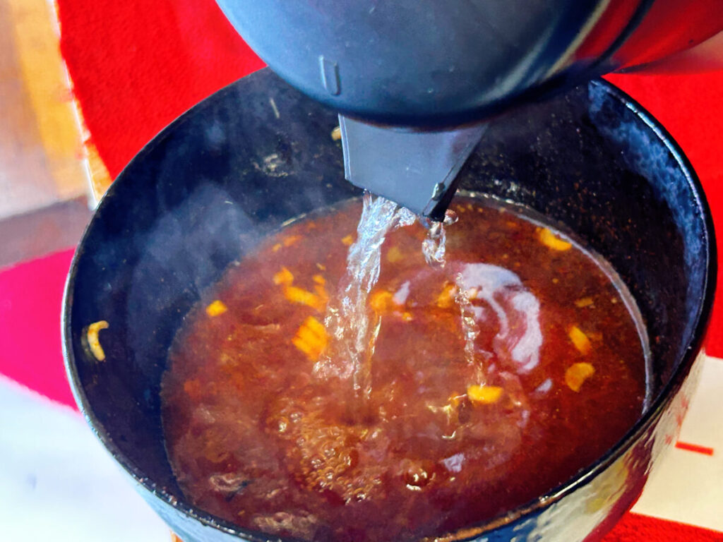 鈴木飯店 つけ麺(醤油)割り湯
写真