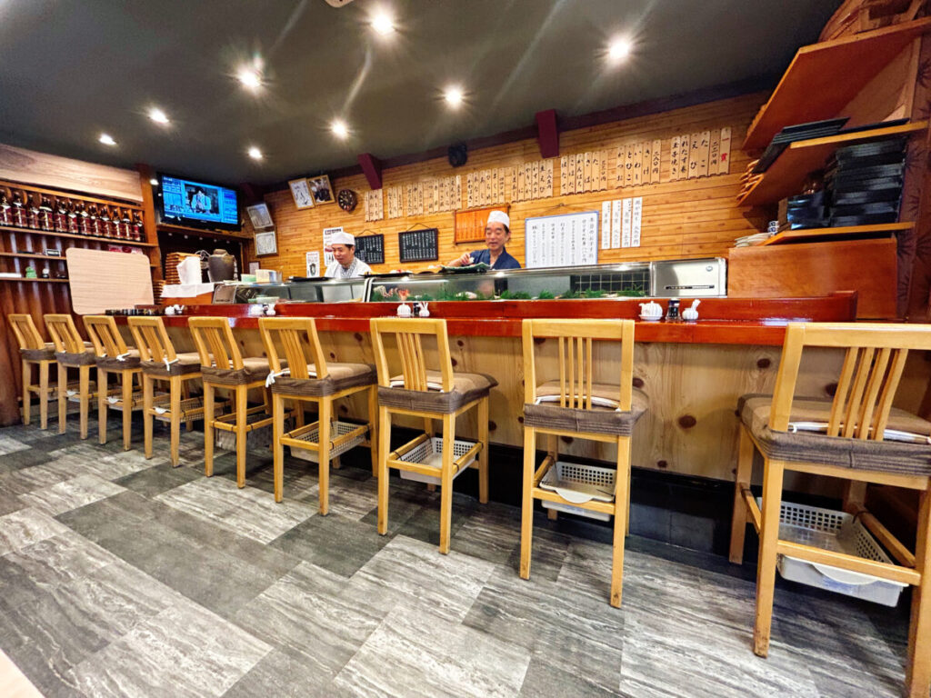 亀鶴寿司 店内の雰囲気　写真
