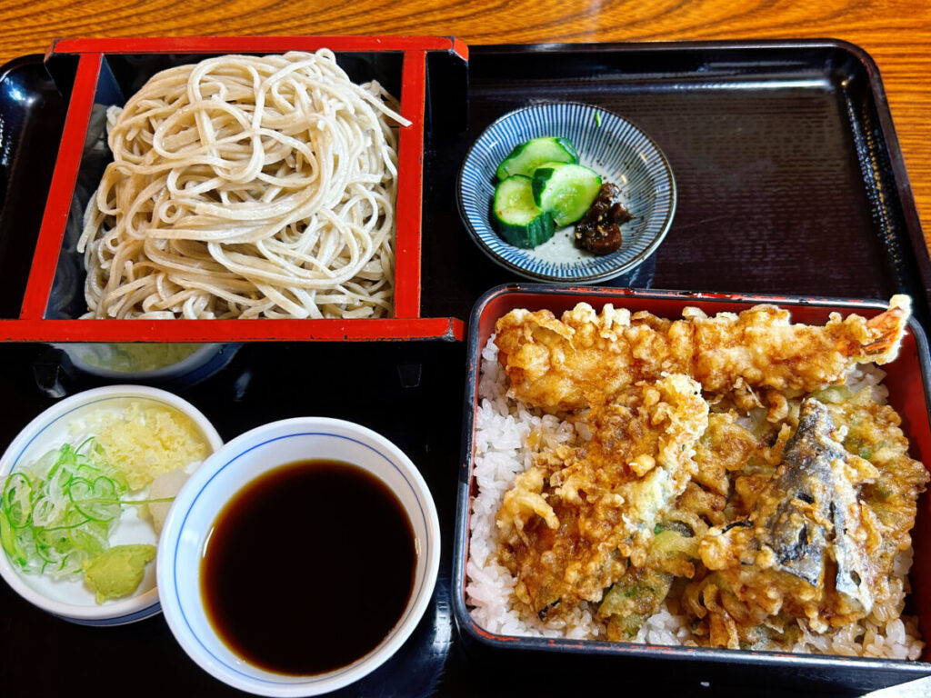 手打ちそばうどん徳一 ミニ天重セット