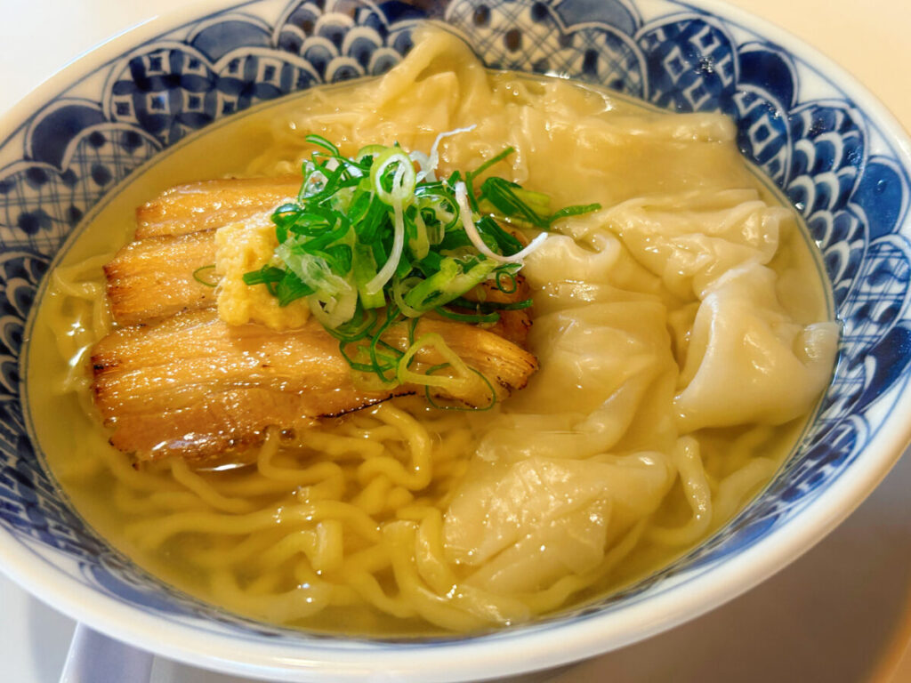 喜多方 満喜 塩ワンタン麺大盛