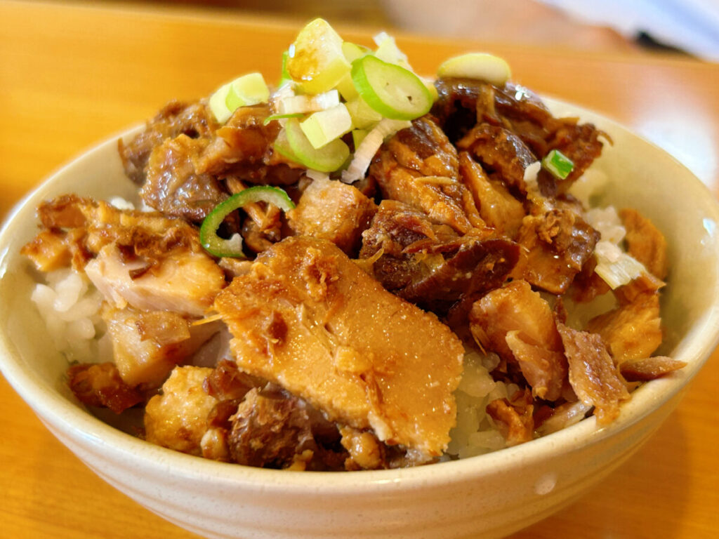 うえんで 本店 ミニチャーシュー丼 写真