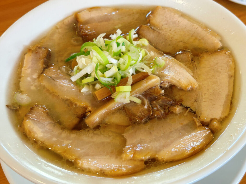うえんで 本店 会津山塩チャーシューメン 大盛 写真
