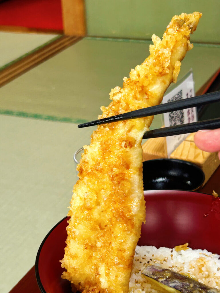 お食事処 芳登里(ほとり) アナゴ天丼