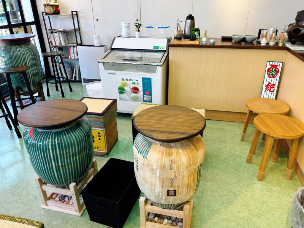 お茶＆ジェラート Souemon 店内写真