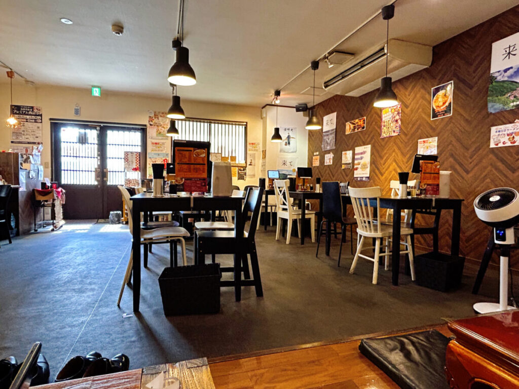空山NEO 七日町店 店内写真