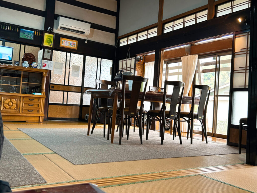 めん処 縁 店内写真