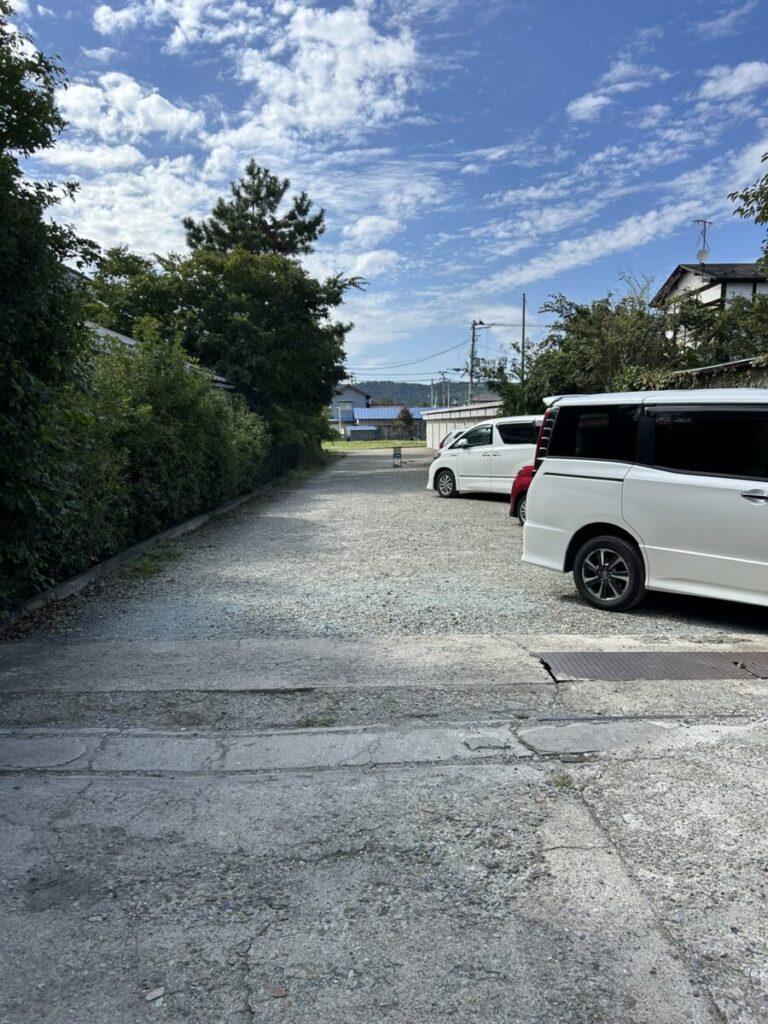 Lα Lα Gottsuo（ララゴッツォ）駐車場