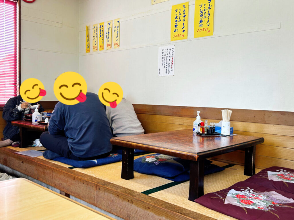 味平食堂 店内写真 雰囲気 様子