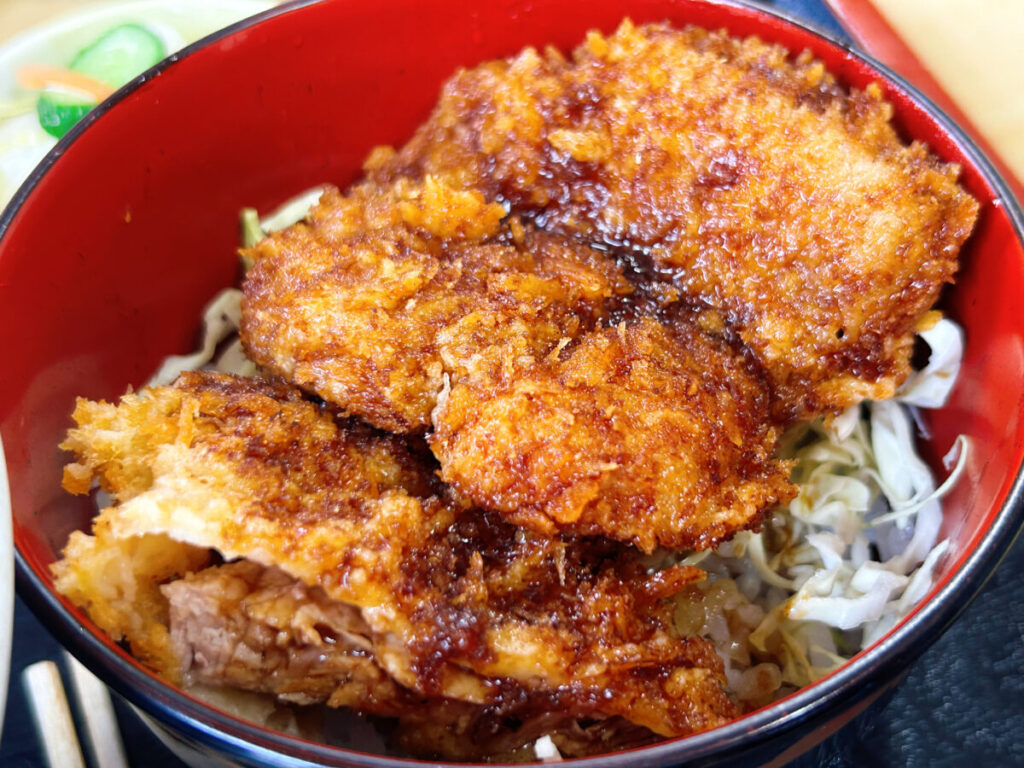 味平食堂 しょうゆラーメン&ミニミニソースカツ丼 ソースかつ