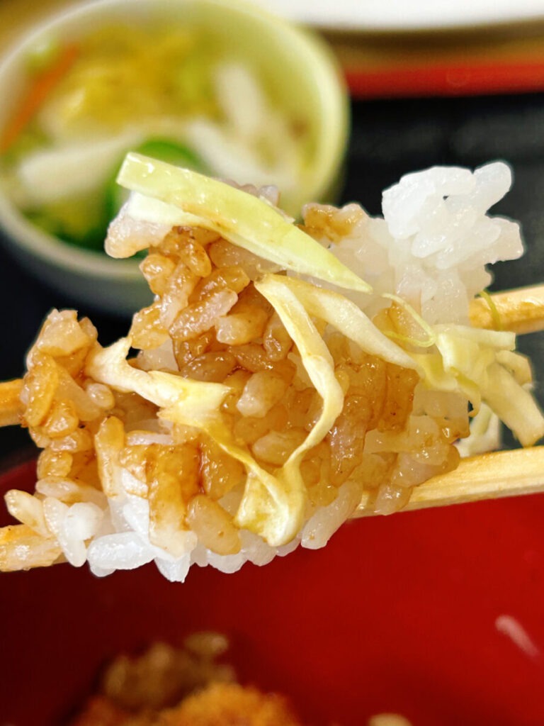 味平食堂 しょうゆラーメン&ミニミニソースカツ丼 ソース白飯