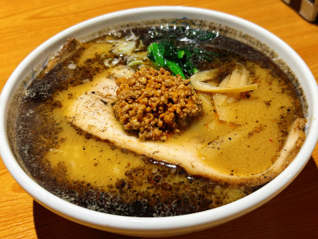 輝香 黒みそらーめん