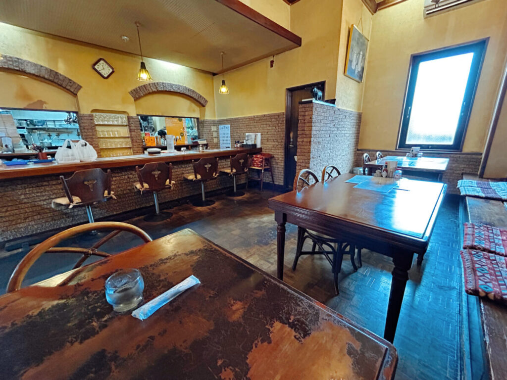 キッチン瓦 店内 雰囲気 写真