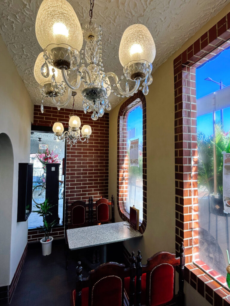 純喫茶ダット 店内 写真 雰囲気