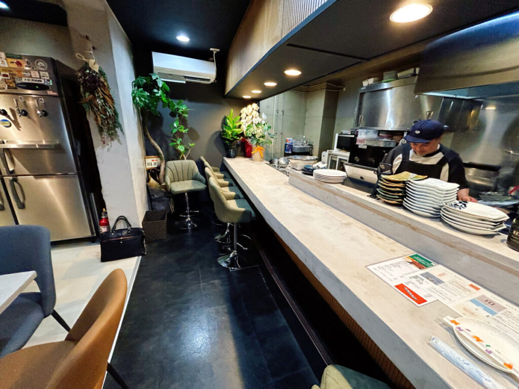 KISANJI 店内 写真 雰囲気