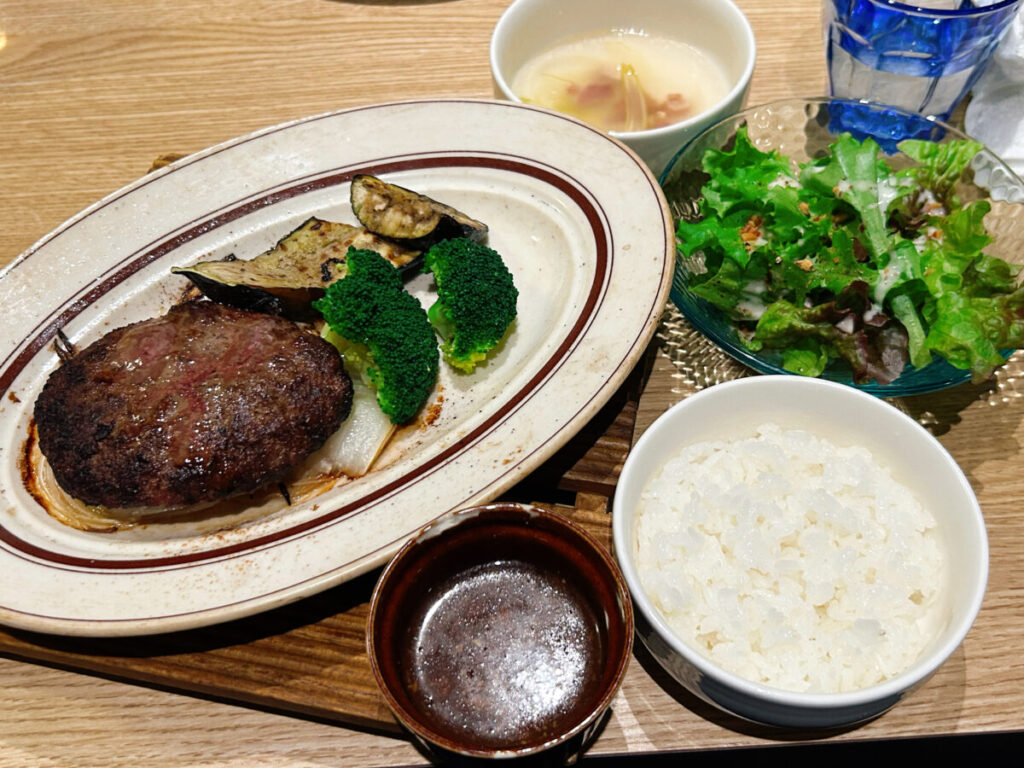 grill&Italian Falo'会津若松店 ファロ ランチ 牛100%自家製ハンバーグ