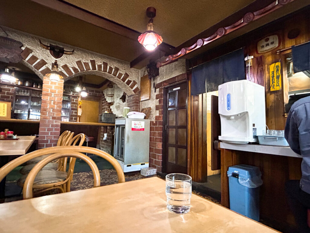 吉田食堂 店内 写真