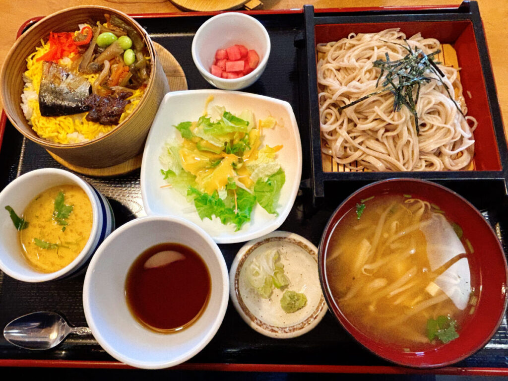 会津迎賓館 寿し万 こわっぱ定食 ランチ
