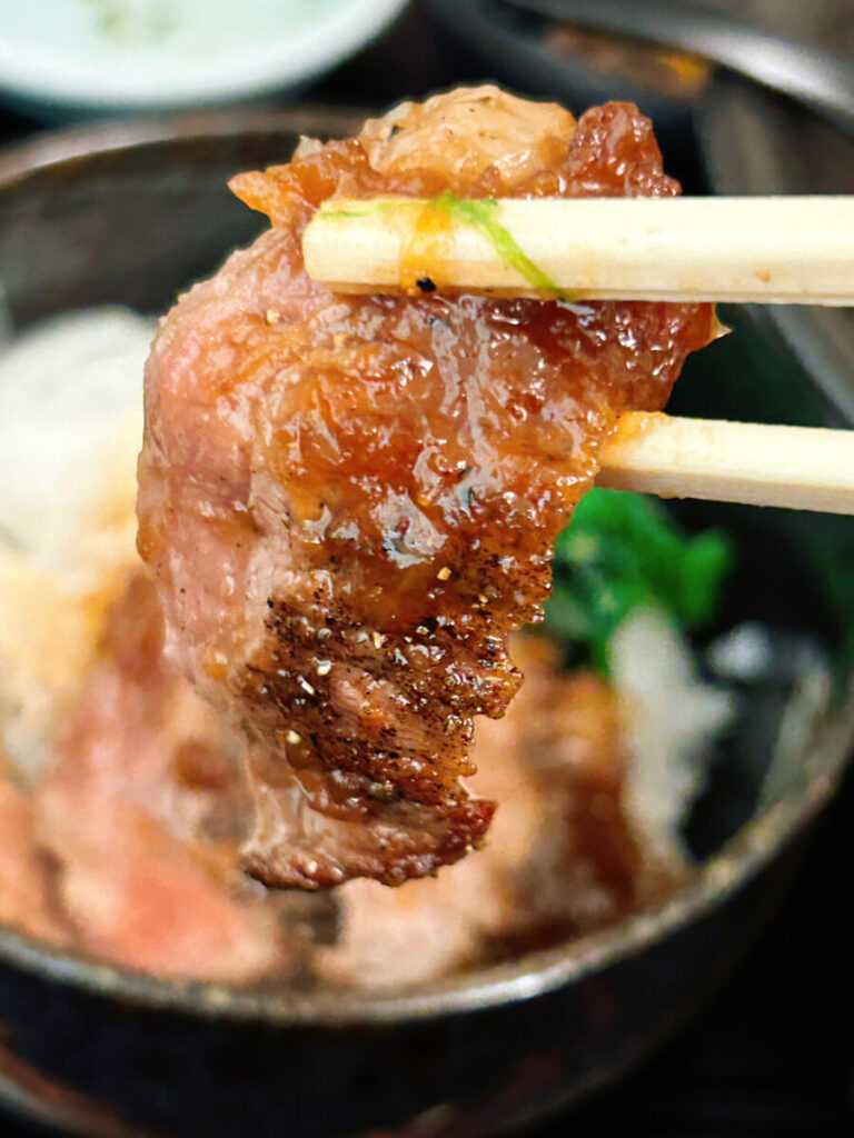 お食事処あおやま とんこつ黒らーめん＆ミニステーキ丼セット