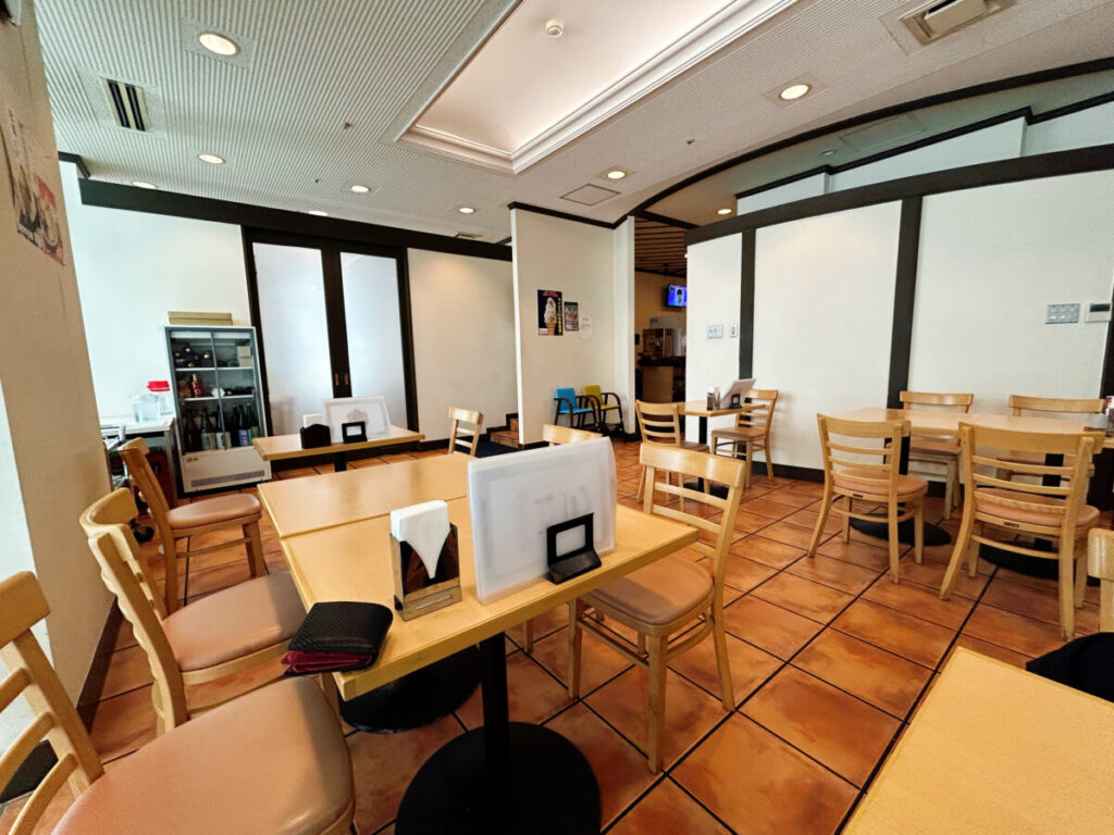 レストランタイム 店内 写真