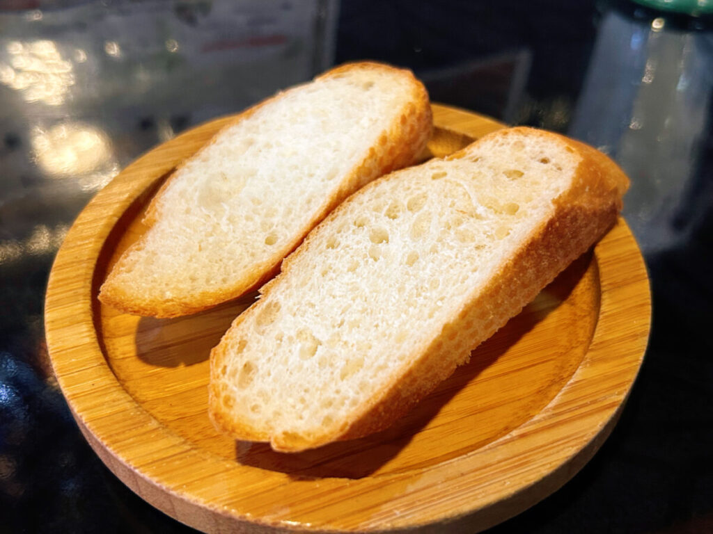 會津バル ランチ メイン
パンおかわり 無料