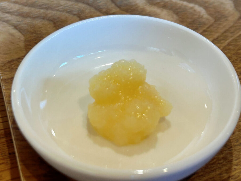 つけ麺 弐瓶 カレーつけ麺 中盛 味変 すりおろしニンニク