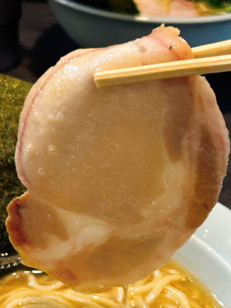 横浜家系ラーメン 郷戸家本店 家系ラーメン 大盛 写真 会津若松市