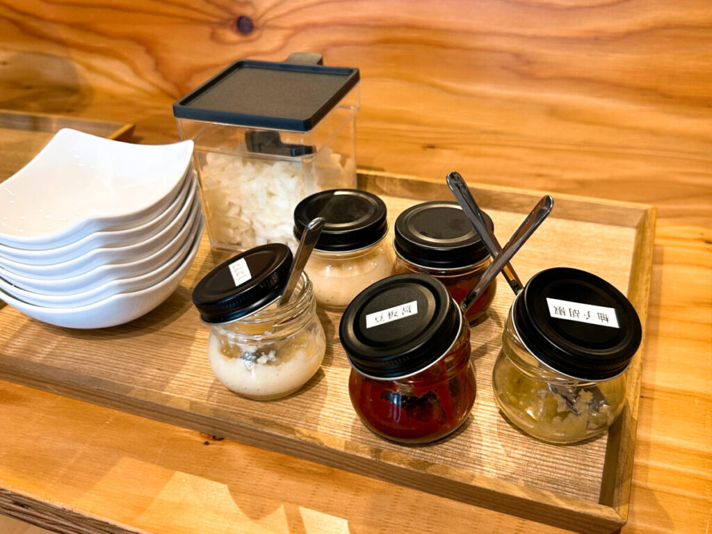 GB cafe SHARE BASE Aizu シェアベースあいづ 神明通り商店街 油そば 味変調味料