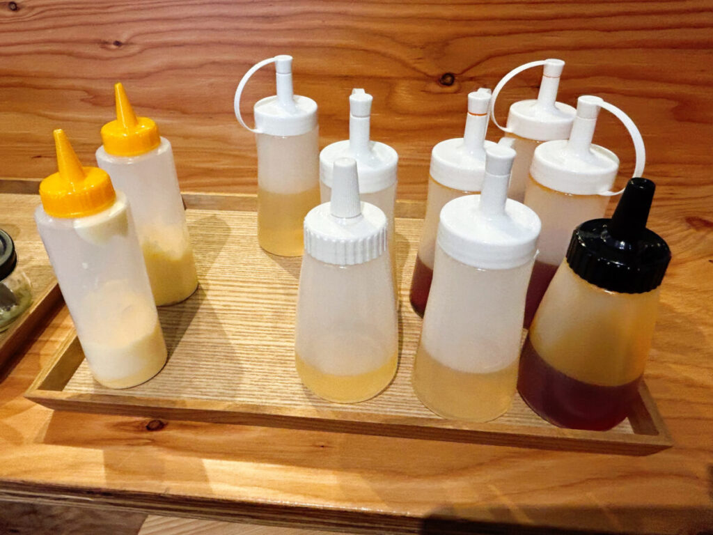 GB cafe SHARE BASE Aizu シェアベースあいづ 神明通り商店街 油そば 味変調味料