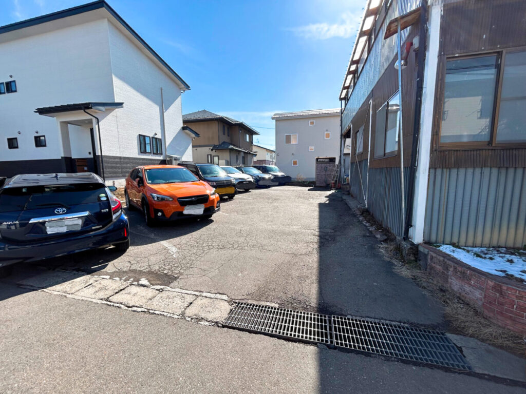 チャイナレストランジャスミン 駐車場