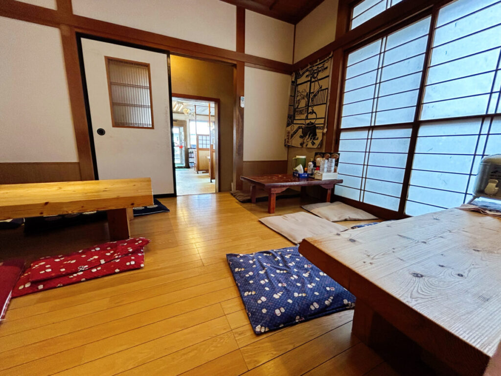 頓珍館 小上がり座敷 写真