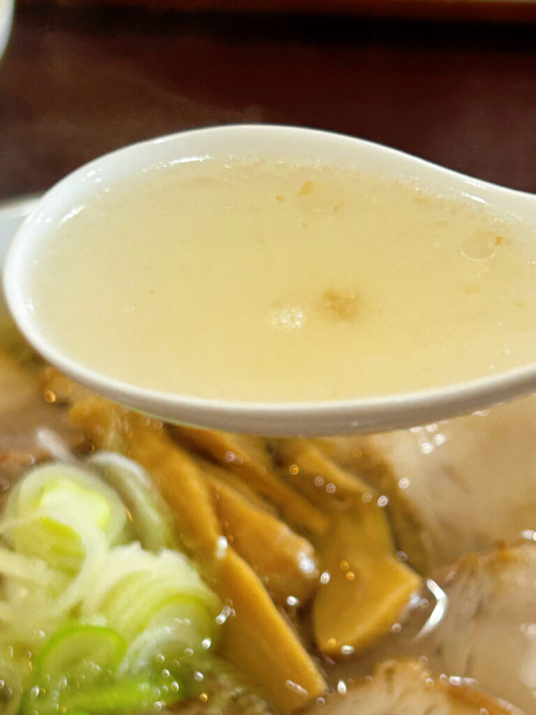 奥裏磐梯 らぁめんや 会津山塩チャーシューメン大盛 