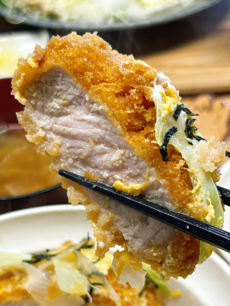 和食レストランきちんとごはん虹 出汁香る煮込みカツ丼定食