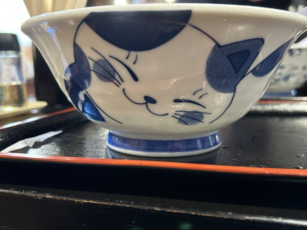 ひとつぶの麦 黄金の塩そば 丼ぶり かわいい