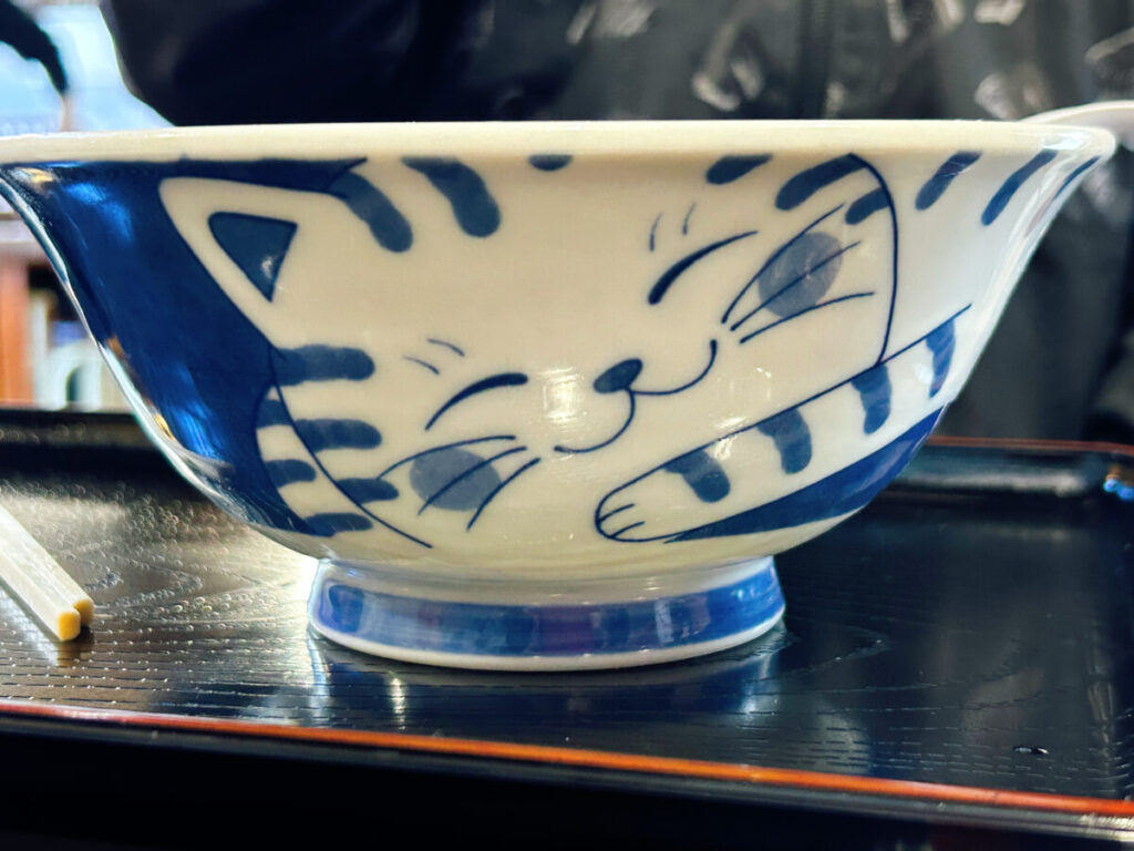 ひとつぶの麦 黄金の塩そば 丼ぶり かわいい