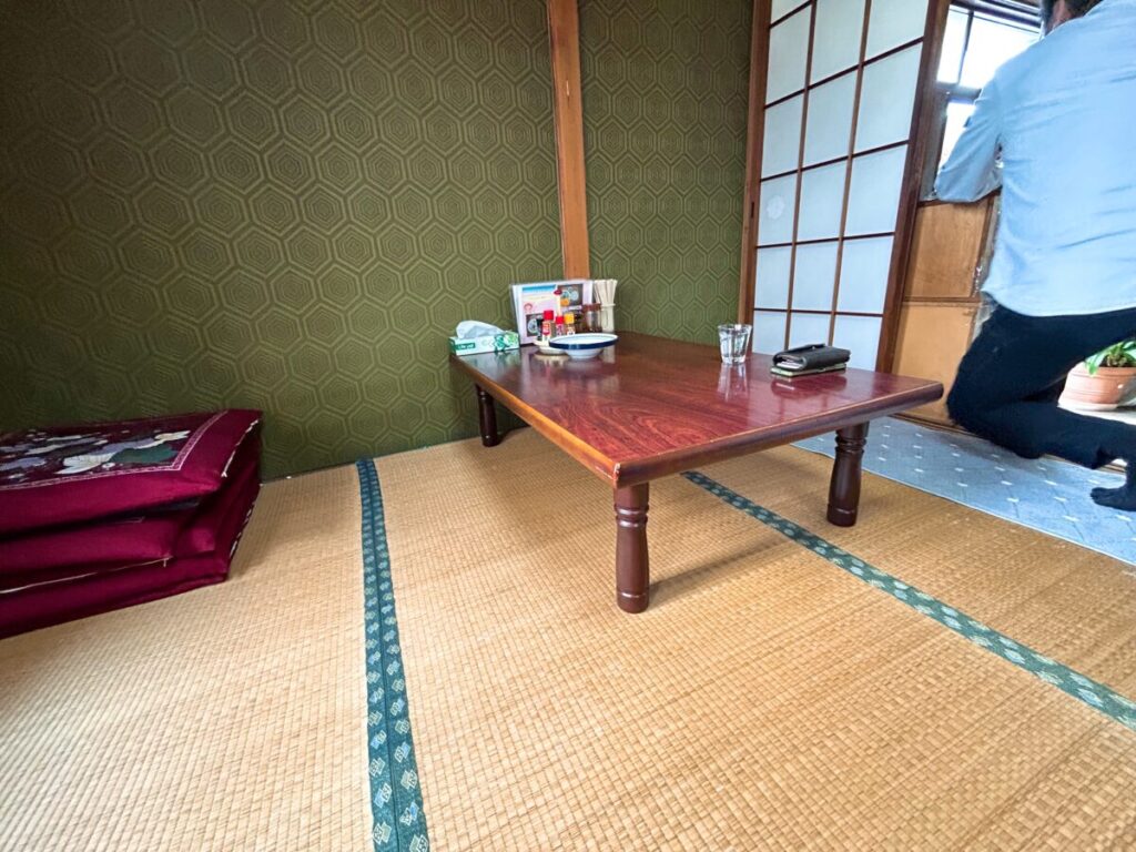 大蓮食堂 店内 雰囲気 写真 小上がり座敷