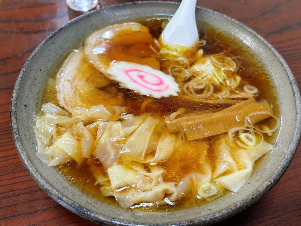 あたごや食堂 ワンタンメン 