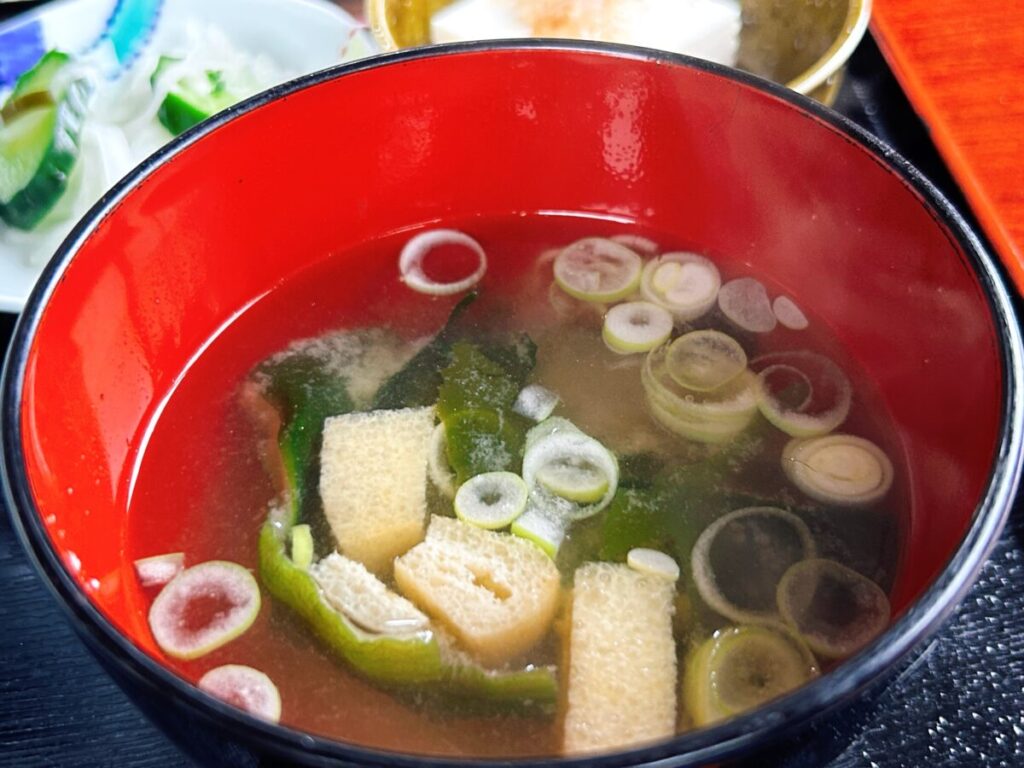 赤い屋根 牛焼肉定食 具大盛 ライス大盛 ランチ 写真