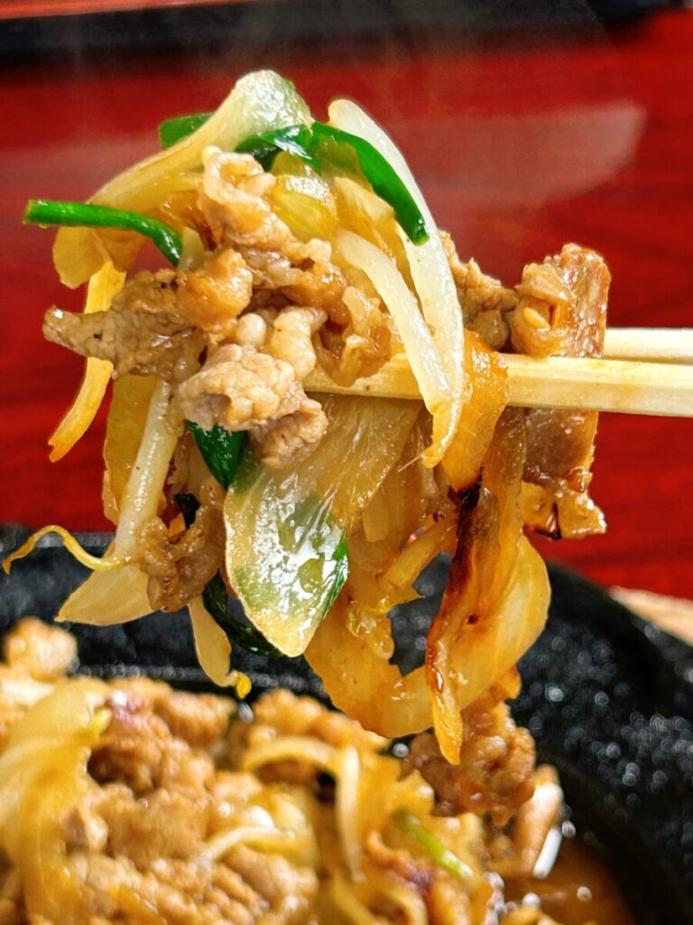 赤い屋根 牛焼肉定食 具大盛 ライス大盛 ランチ 写真