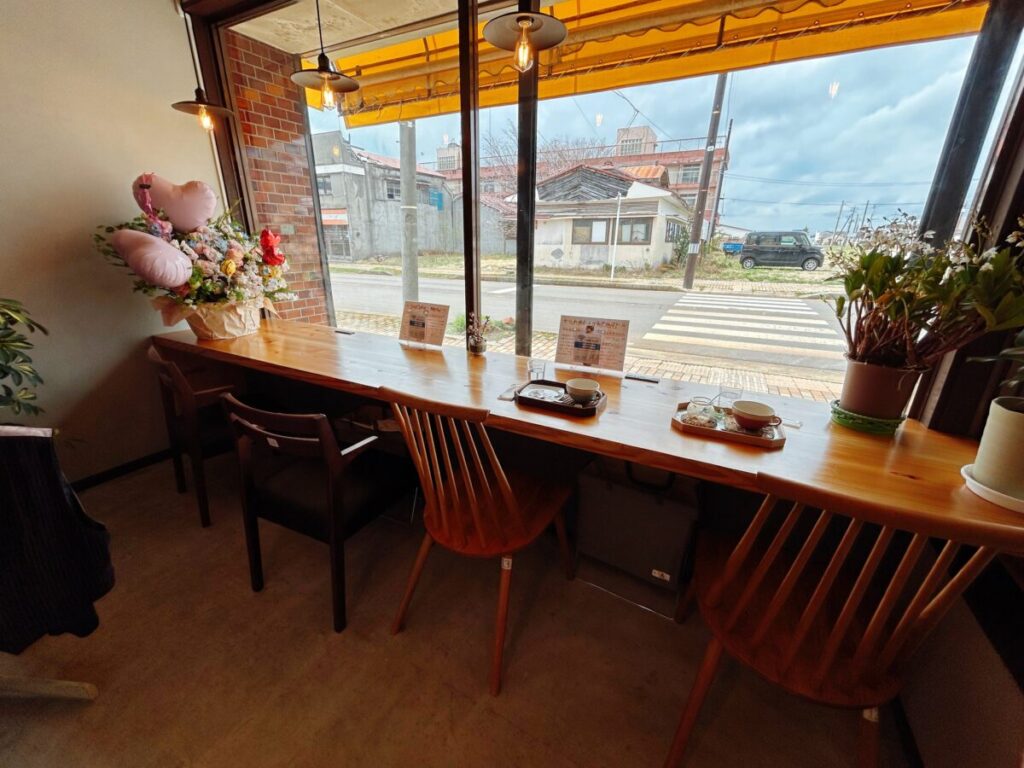 Inacafe_青木呉服店 店内 雰囲気 写真