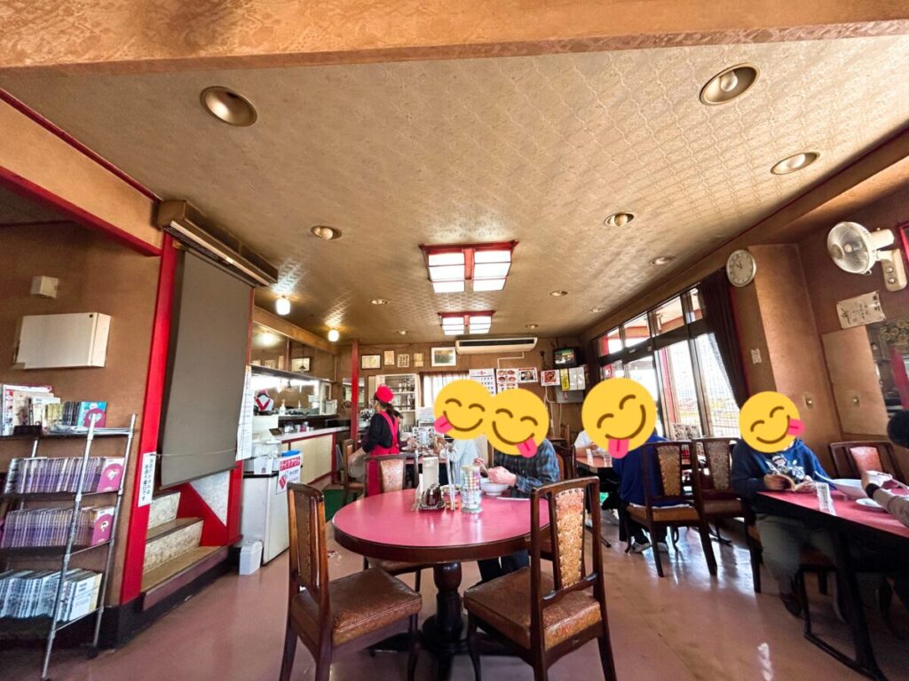 萬来軒 鶴賀店 店内 写真 雰囲気