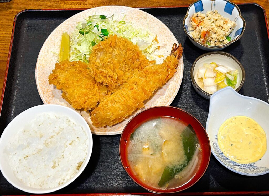 いろり 下郷町 ジャンボエビフライ＆ヒレカツ定食