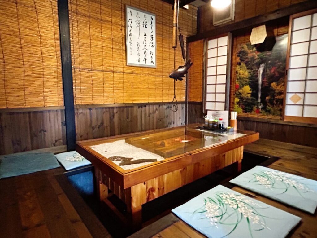 いろり 下郷町 店内の雰囲気 写真